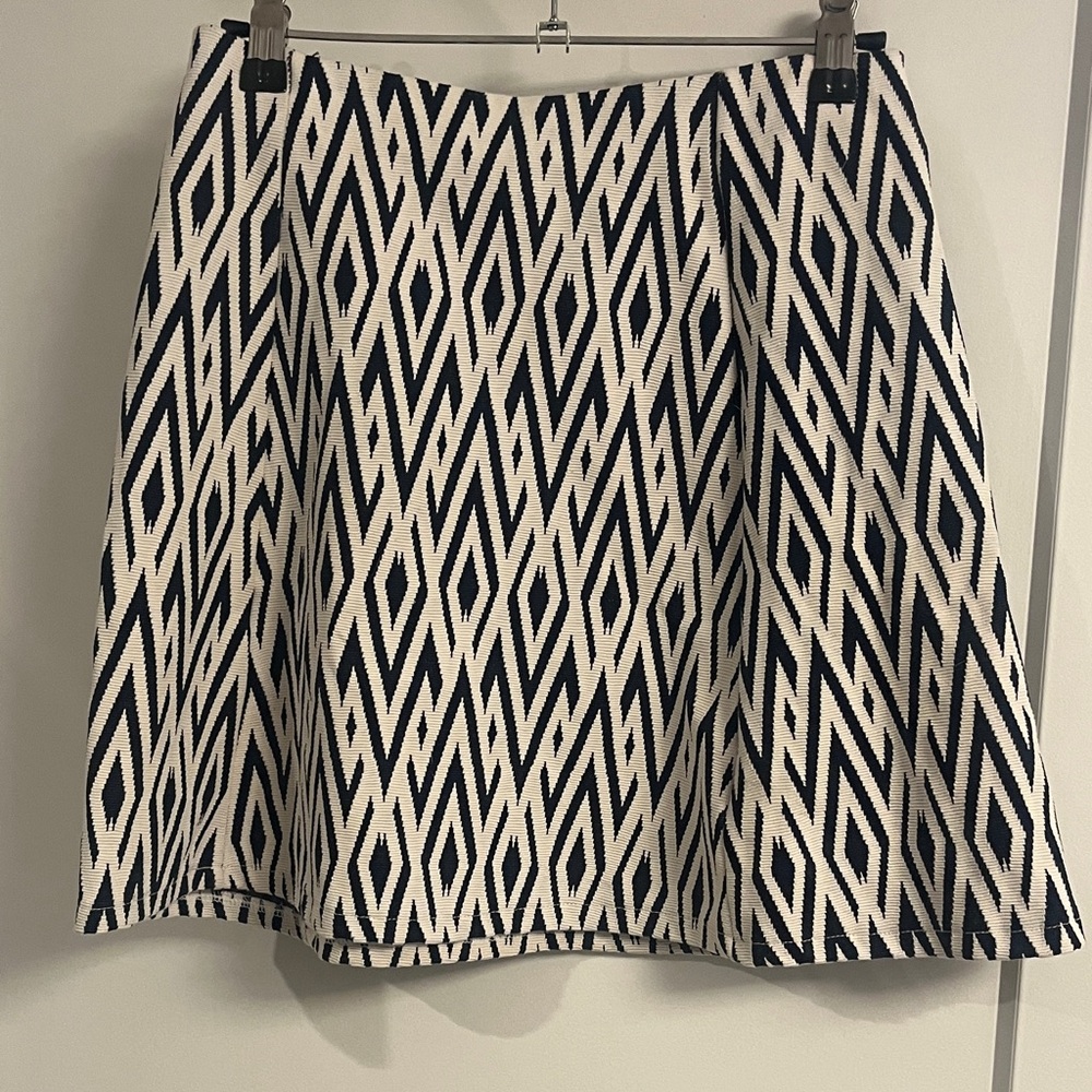 Elegant Blue and White Geometric Skirt